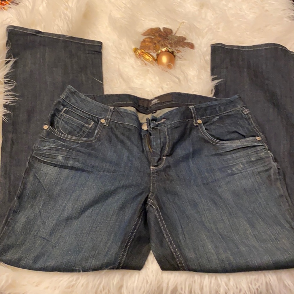 Mossimo boot cut jeans. Size 12.